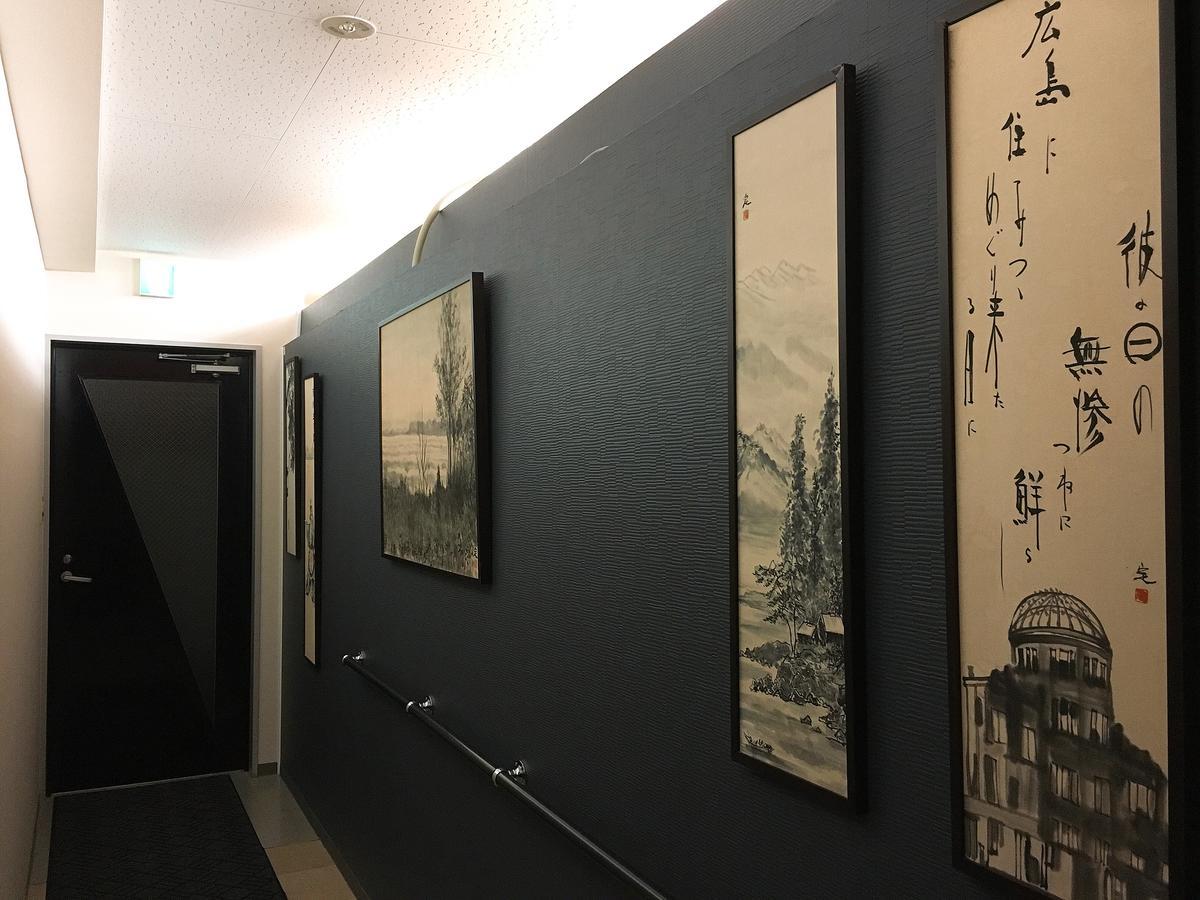 Hostel Mallika Hiroshima Exteriör bild